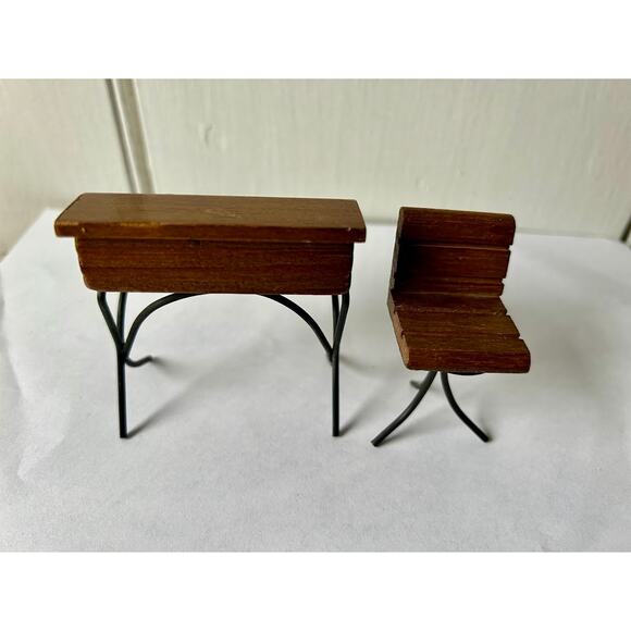 Vintage dollhouse desk and chair wood wire slant top 3" 1960s - Picture 6 of 10